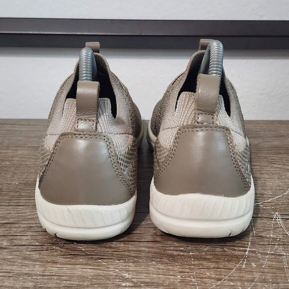 Skechers Arch Fit Flex Women's Casual Slip-On Shoes Sneakers Size 9.5 Taupe - Picture 4 of 9